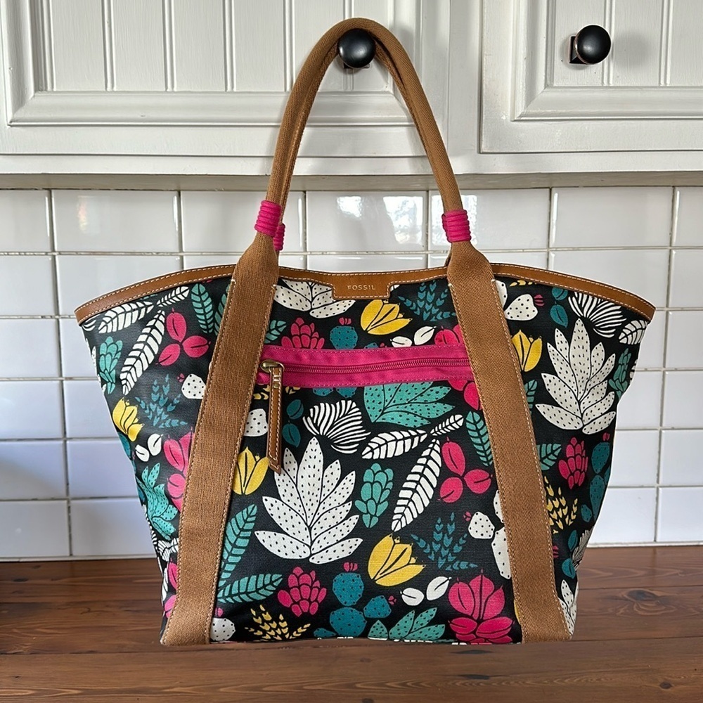 FOSSIL Eliza Beach Tote - Dark Floral